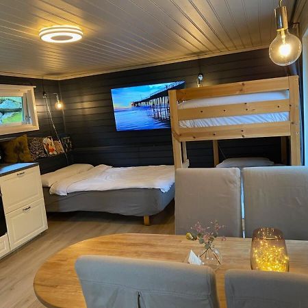 Kveldsro cabin in nice surroundings Kristiansand Esterno foto