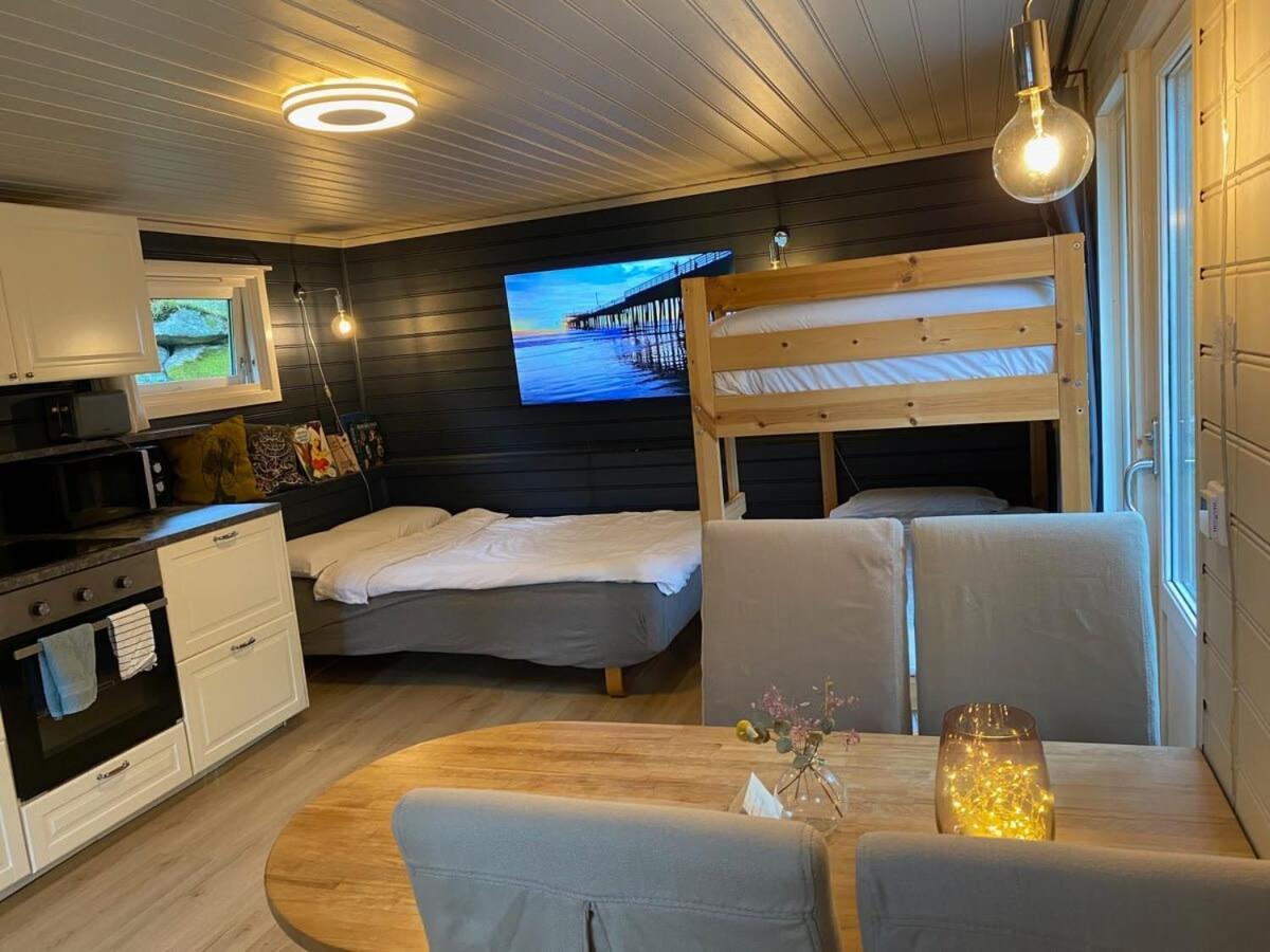 Kveldsro cabin in nice surroundings Kristiansand Esterno foto